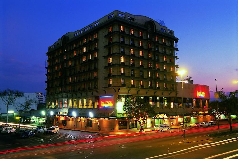 Cresta Jameson Hotel Harare Esterno foto