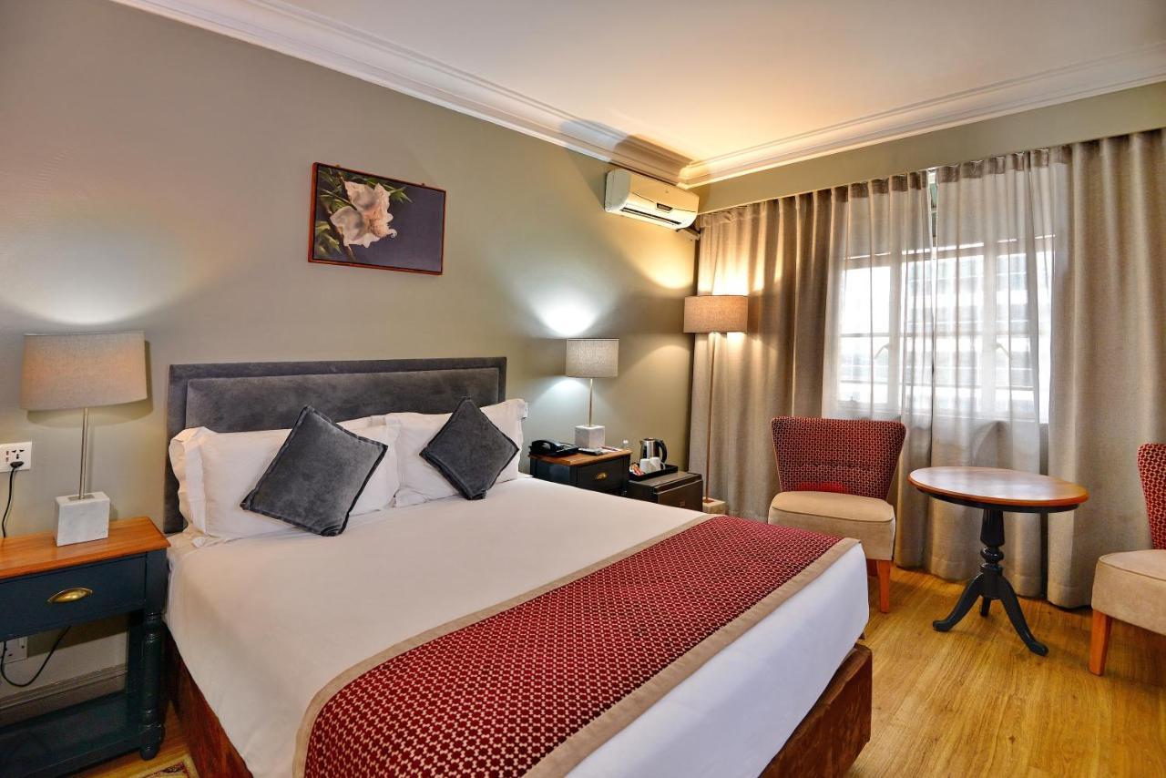 Cresta Jameson Hotel Harare Esterno foto