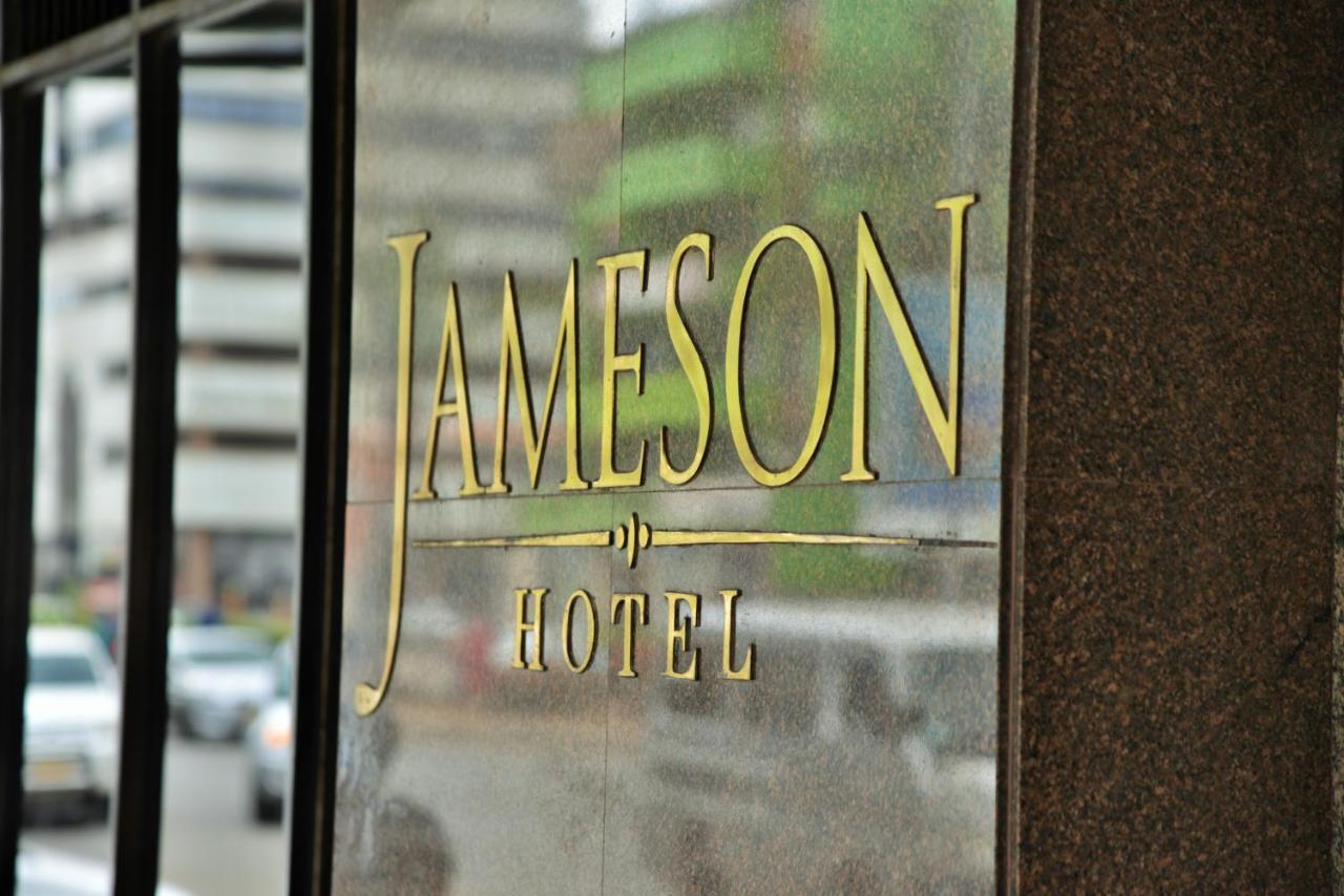 Cresta Jameson Hotel Harare Esterno foto